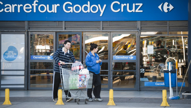 imagen Conflicto en Carrefour: para los delegados, el Gobierno no debería ayudar a la empresa