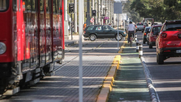 imagen El uso de casco para ciclistas urbanos: ¿suma o resta?