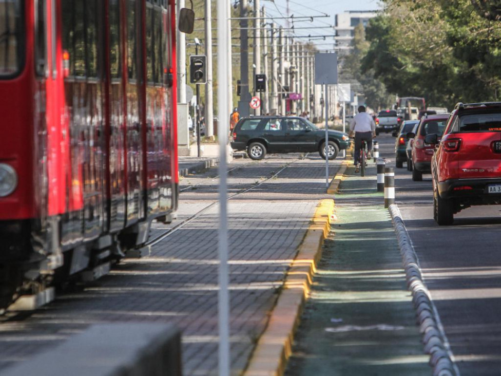 imagen El uso de casco para ciclistas urbanos: ¿suma o resta?