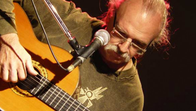 imagen Fuerte ese aplauso: Raúl Carnota (1947-2014) 