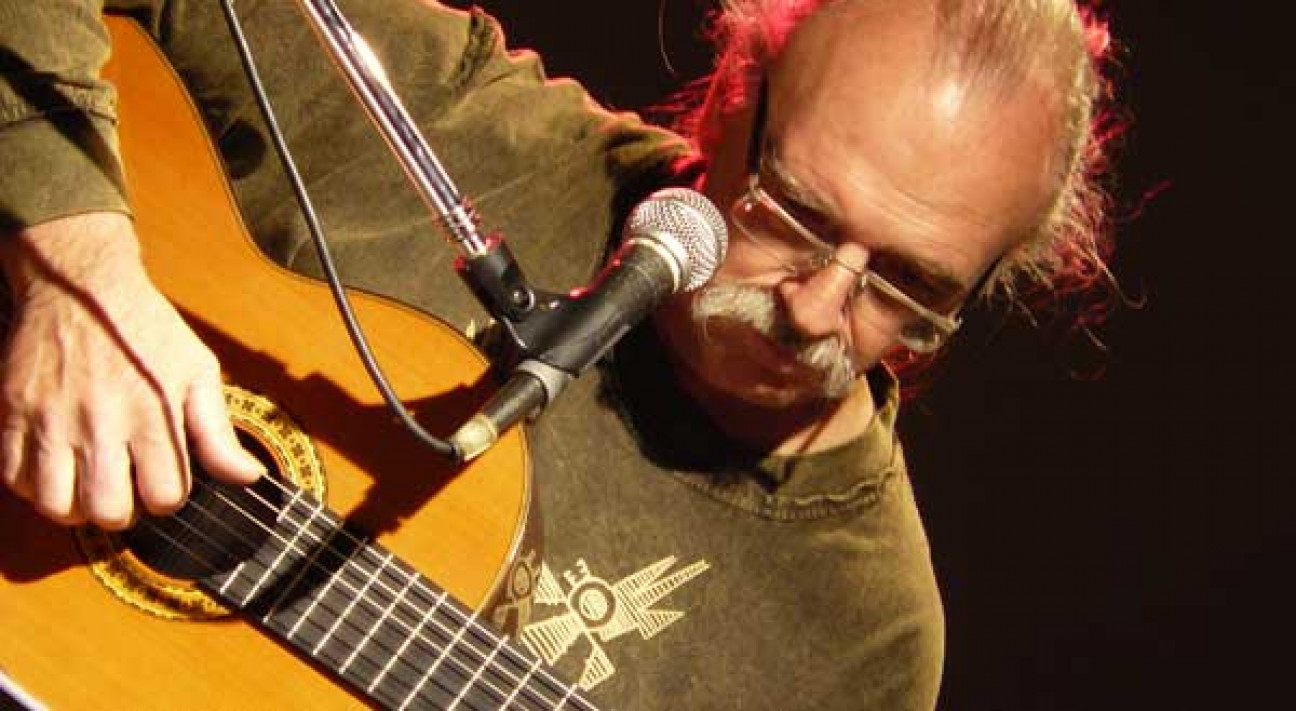 imagen Fuerte ese aplauso: Raúl Carnota (1947-2014) 