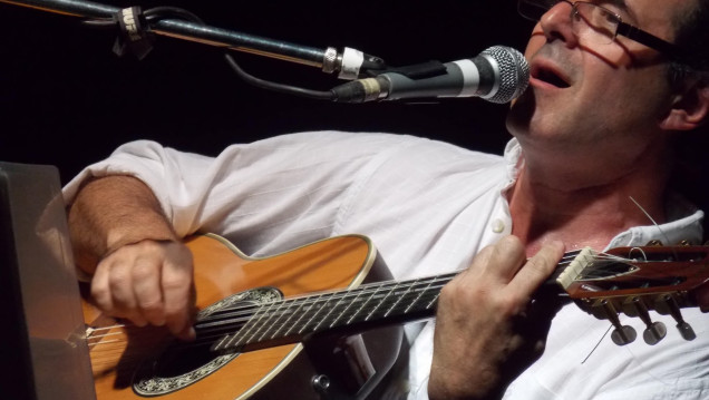 imagen Jorge Fandermole festeja la Canción Naciente en el Espacio Le Parc