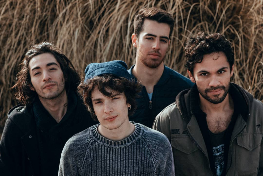 imagen Cerro Dublín presenta "Los Lobos"