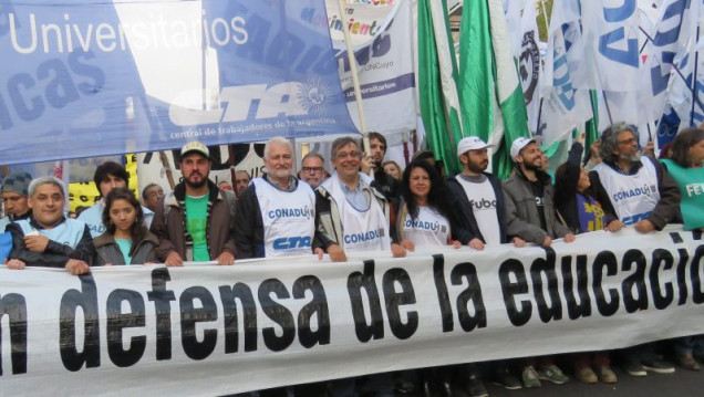 imagen Convocan para hoy a la marcha nacional en defensa de la Universidad Pública
