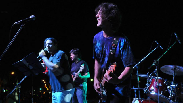 imagen Cosmo"s Factory presenta "CREEDENCE FOREVER"