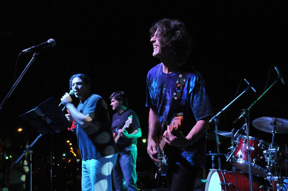 imagen Cosmo"s Factory presenta "CREEDENCE FOREVER"