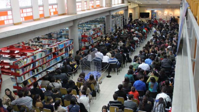 imagen ES LEY LA "GRATUIDAD DE LA EDUCACIÓN SUPERIOR" EN LA ARGENTINA