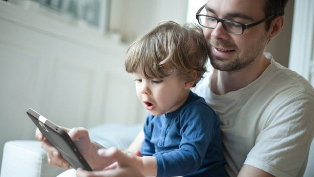 imagen Impulsan una campaña para no comprar celulares en el Día del Padre