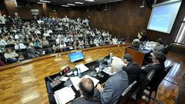 imagen Decisión 2014: Hasta el 31 de marzo pueden registrarse para votar quienes hayan egresado antes de 2003