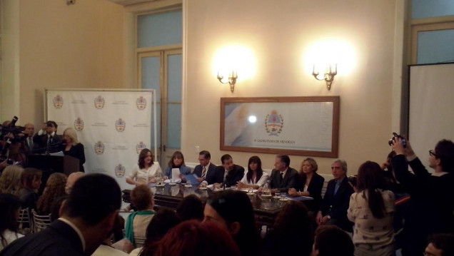imagen Las políticas públicas con perspectiva de género y diversidad ya son un compromiso de los poderes públicos de Mendoza