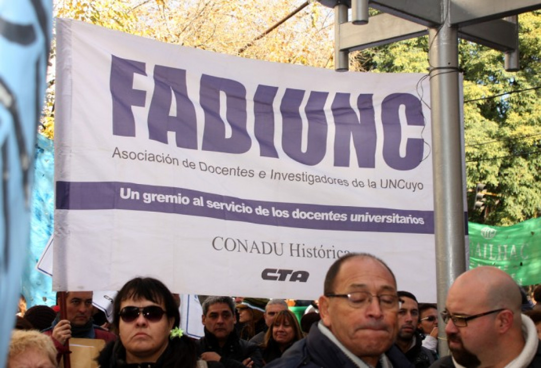 imagen Paro docente en la UNCUYO: El rectorado decidió descontar los días no trabajados