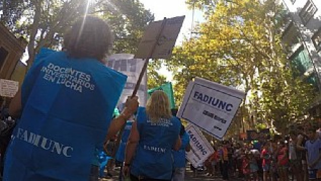 imagen Paro nacional en Mendoza: adhieren docentes e investigadores de la UNCUYO