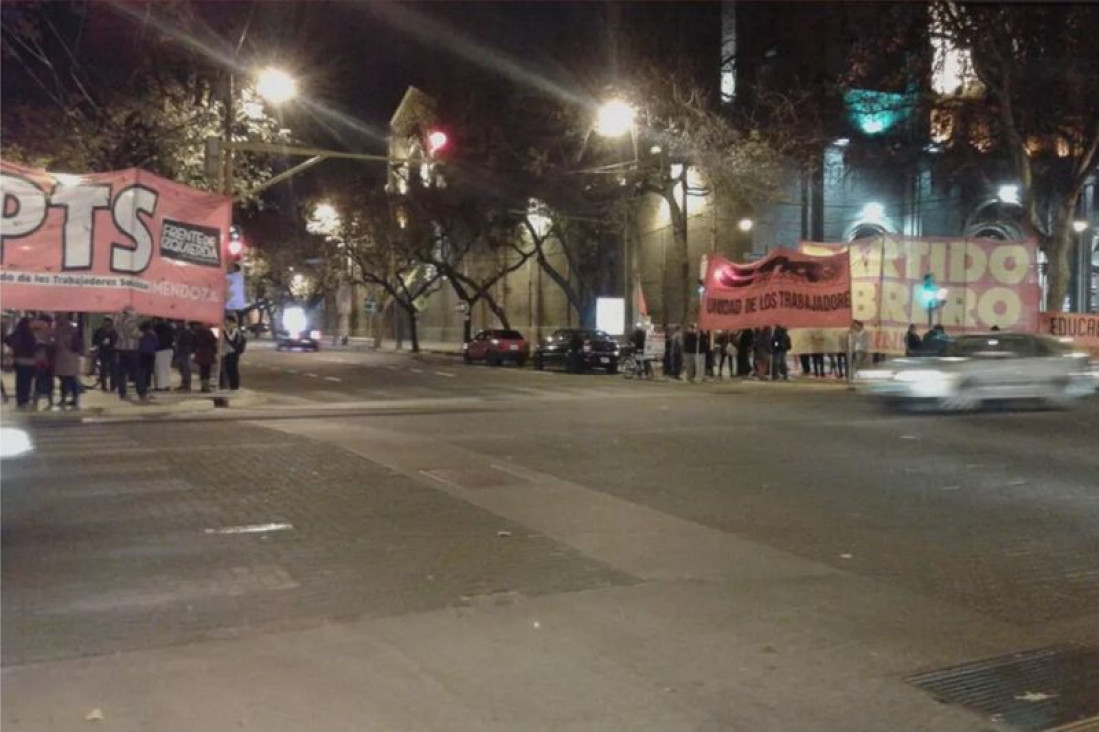imagen Cortes de calles y protestas en rutas por la huelga