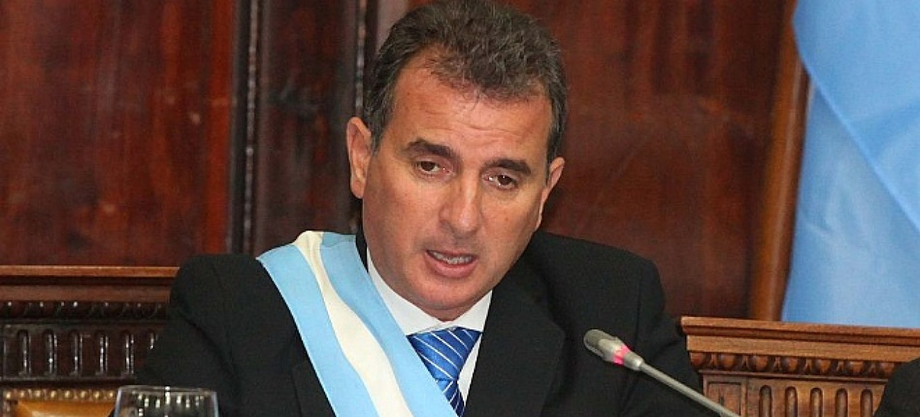 imagen Ética Médica:"El espíritu de la ley es mejorar desde el punto de vista científico como humano la relación médica - paciente", sostuvo Walter Valle