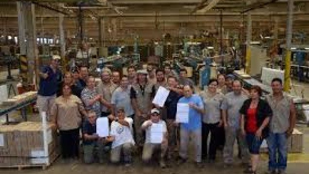 imagen La ex Zanon ya es propiedad de sus trabajadores