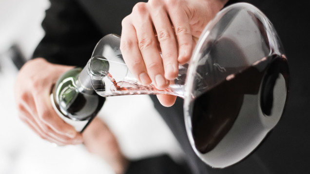 imagen #SecciónExperta: Oscar Olivera, sommelier