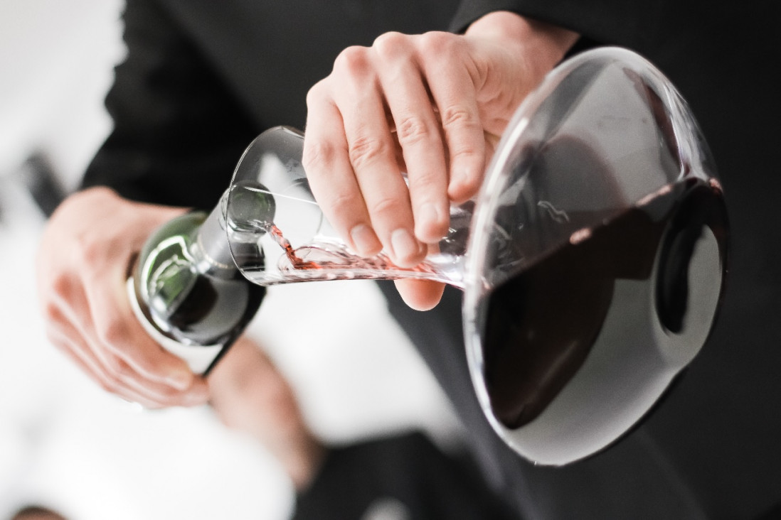 imagen #SecciónExperta: Oscar Olivera, sommelier