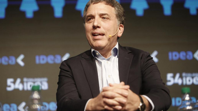 imagen Dujovne va al Senado a defender el Presupuesto 2019
