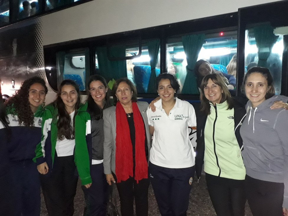 imagen El apoyo moral de la decana "verde"