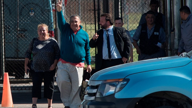imagen La defensa de D"Elía tildó al juicio de inconstitucional y le pegó a Macri