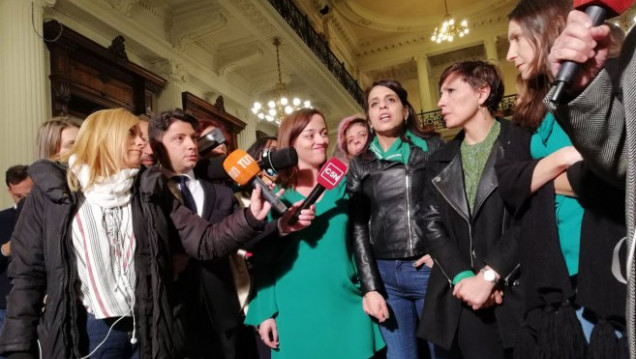 imagen Piden al Gobierno que intervenga para definir el debate por el aborto