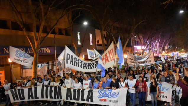 imagen Paro docente: los gremios realizarán una concentración a las 18.00