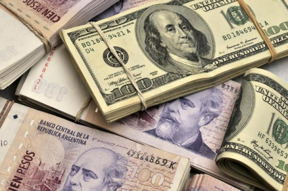 imagen Análisis: qué implica el alto endeudamiento en dólares del Gobierno