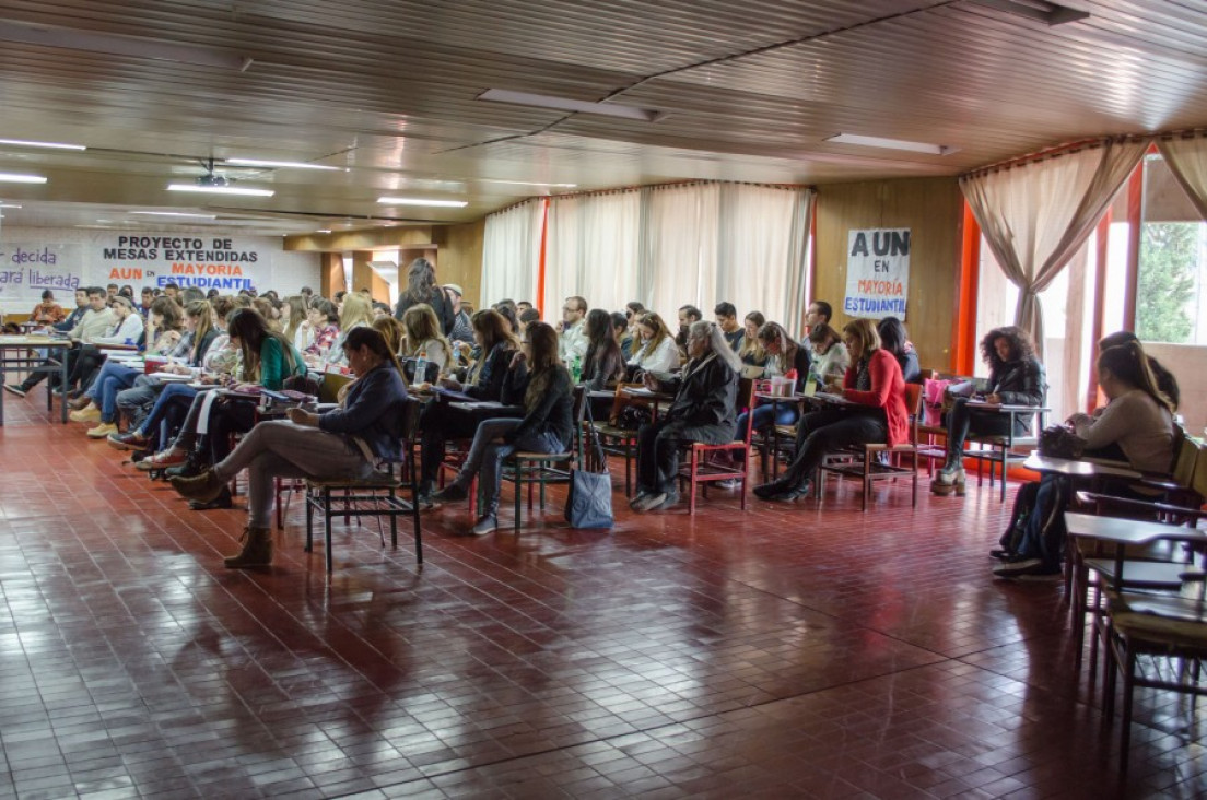 imagen Desde este año, algunas carreras de Ciencias Políticas se dictarán en doble turno