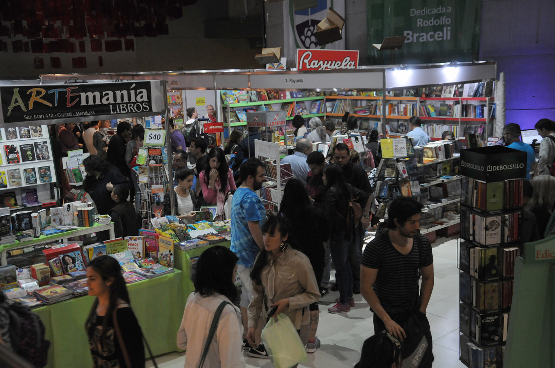 imagen En el cumple de Mafalda, empieza la Feria del Libro con homenaje a Quino 