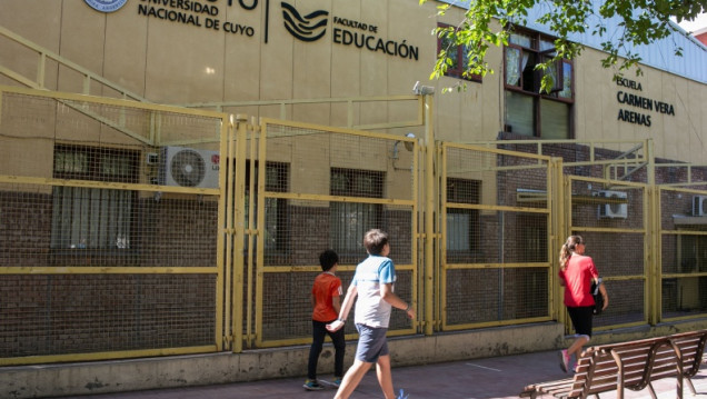 imagen Candidatas y candidatos a diputados nacionales por Mendoza debatirán en la Facultad de Educación