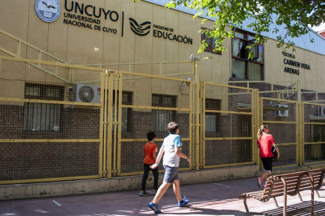 imagen Candidatas y candidatos a diputados nacionales por Mendoza debatirán en la Facultad de Educación