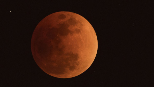 imagen Llega el eclipse de Luna más largo del siglo