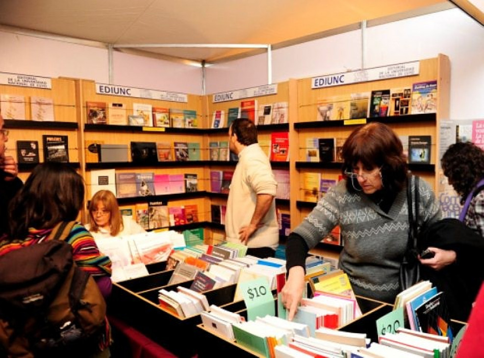 imagen La Ediunc festeja el Día Internacional del Libro con descuentos