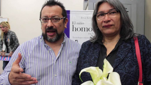 imagen Presentan el libro "El niño homosexual en la escuela primaria"