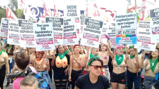 imagen Denunciaron represión durante la marcha de Mujeres en Trelew