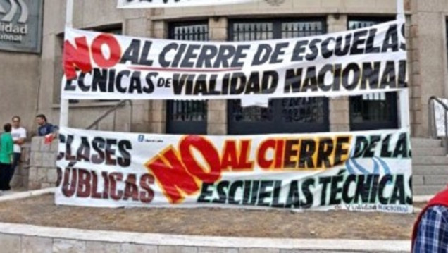 imagen Denuncian el cierre de cinco escuelas técnicas de Vialidad Nacional