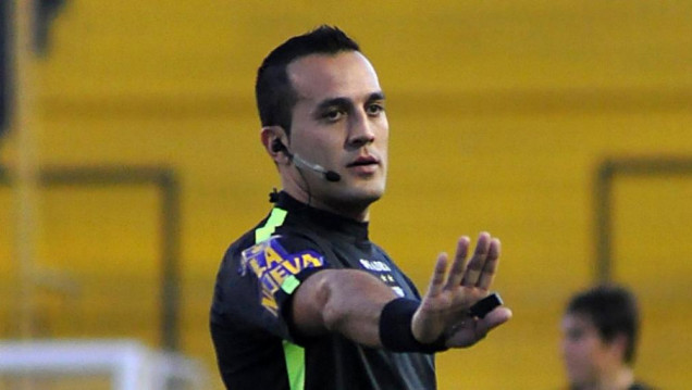 imagen "Me parece que es correcto, pero se va a cortar la dinámica del fútbol"