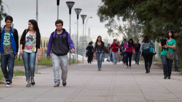 imagen Convocatoria a becas 2016 para estudiantes