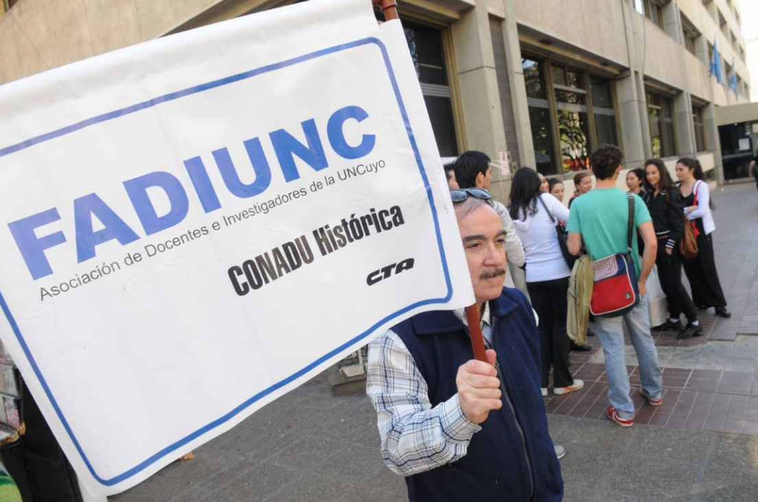 imagen Por qué los docentes de la UNCUYO no tomarán los exámenes en julio