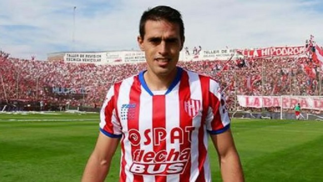 imagen Caudillo en mitad de cancha