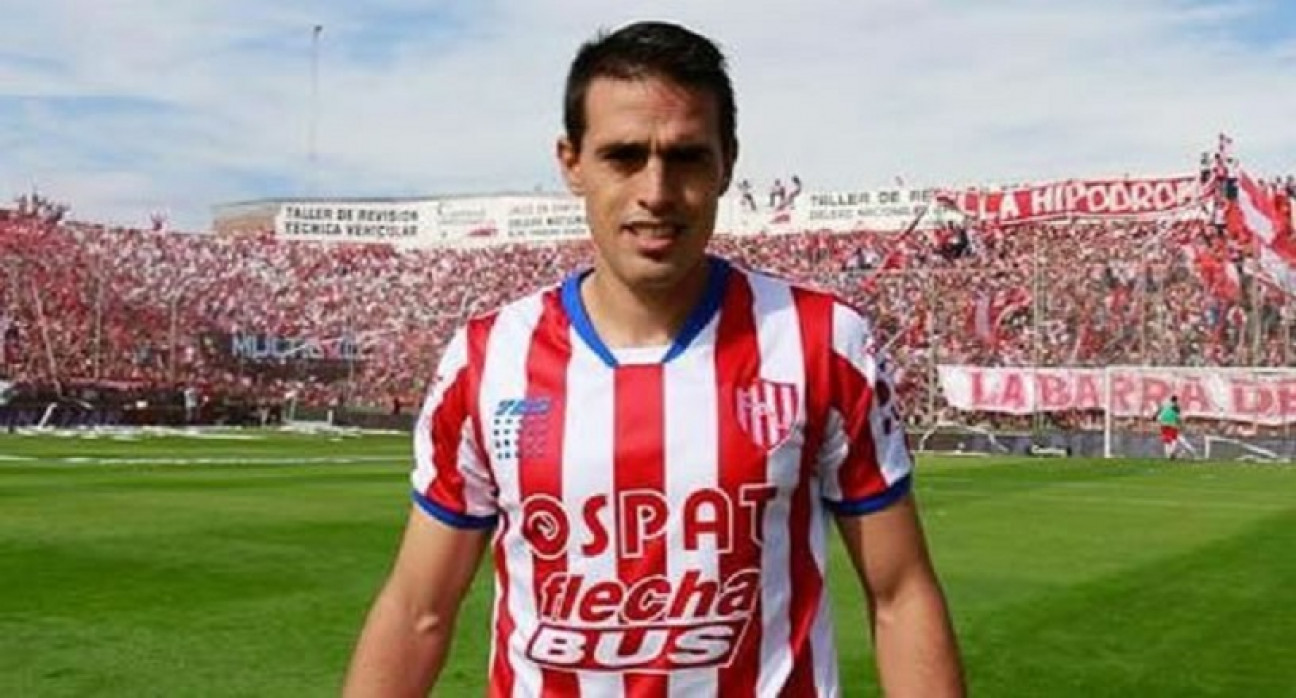 imagen Caudillo en mitad de cancha