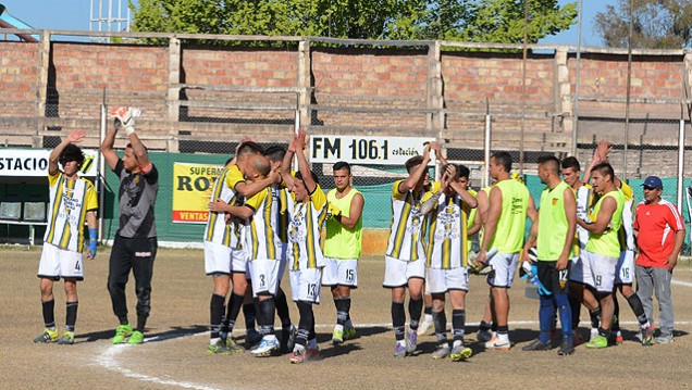 imagen Andrada: "Los muchachos juegan como si cobraran 30 lucas y la verdad es que nos cuesta mucho"