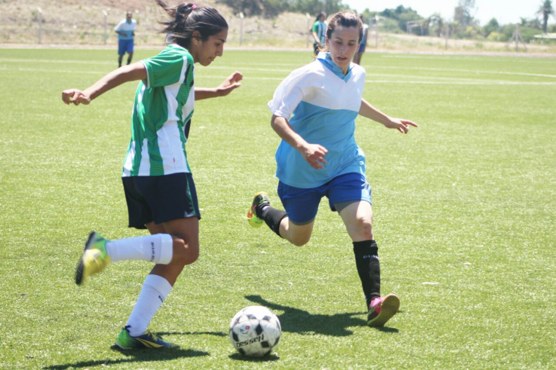 imagen FUTBOL FEMENINO: Cuarteto Sanjuanino