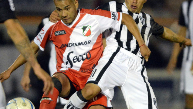imagen Uno de Cal y otro de Arena
