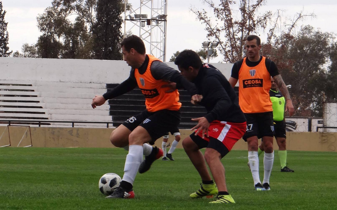 imagen El Lobo pone primera