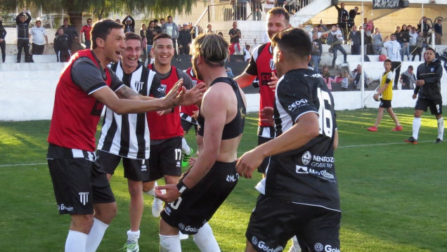 imagen La pelota siempre al diez