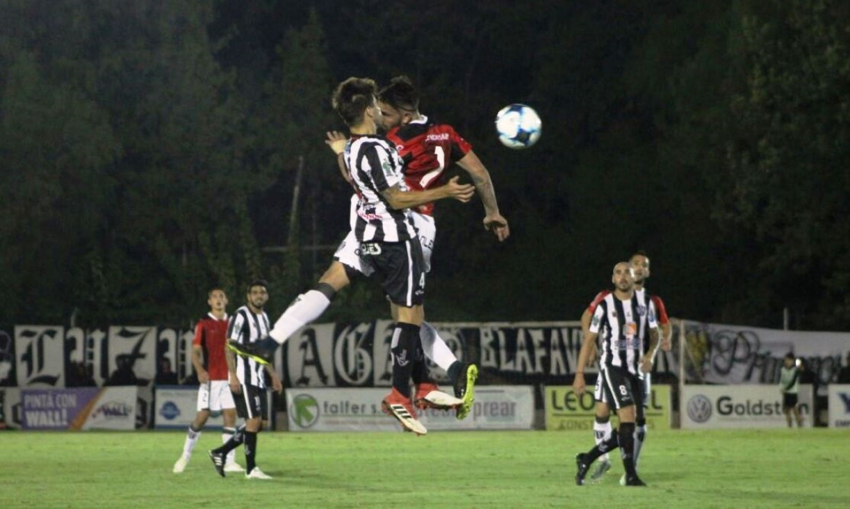 imagen Empate con sabor amargo