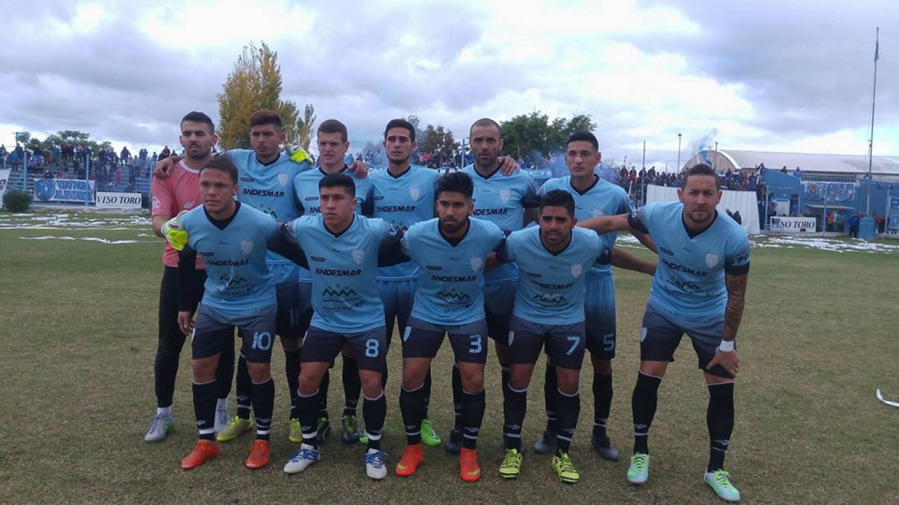 imagen El Cele va por todo en casa