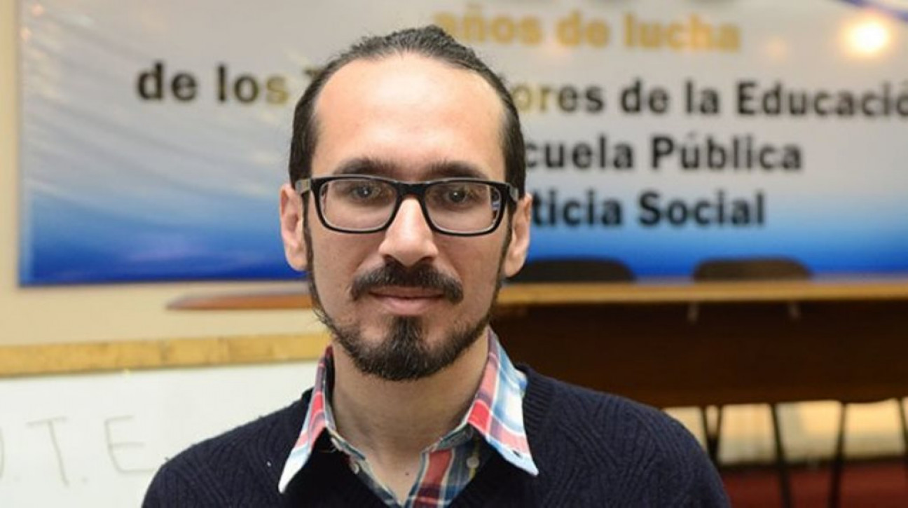 imagen Para Henríquez, las reformas educativas degradan la calidad de la enseñanza