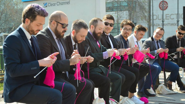 imagen Los hombres tejedores y las nuevas masculinidades